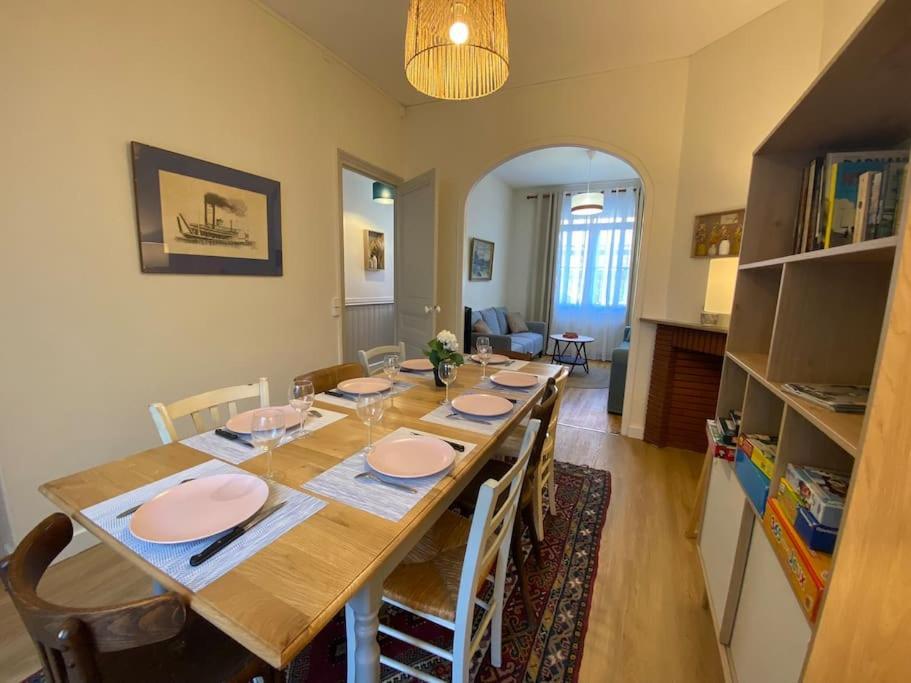 Maison De Charme - 4 Chambres - Courette & Parking Gratuit Amiens Bagian luar foto