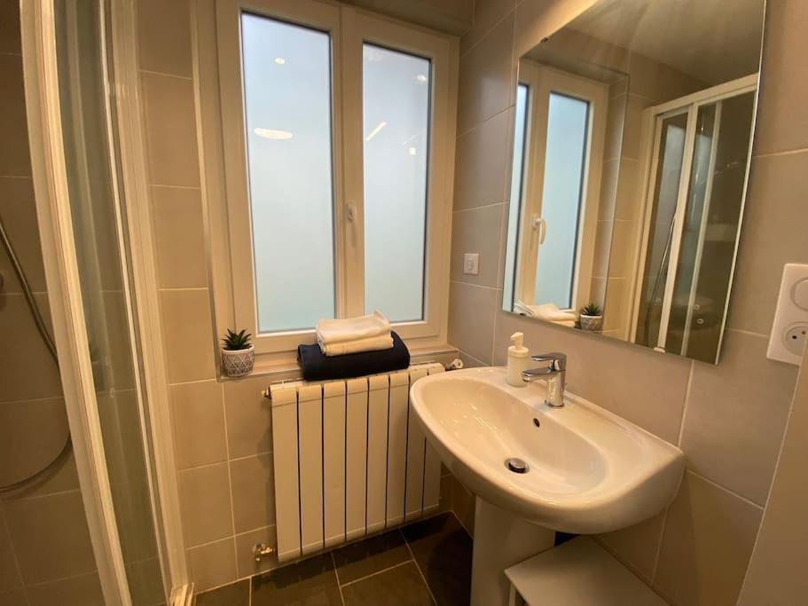 Maison De Charme - 4 Chambres - Courette & Parking Gratuit Amiens Bagian luar foto