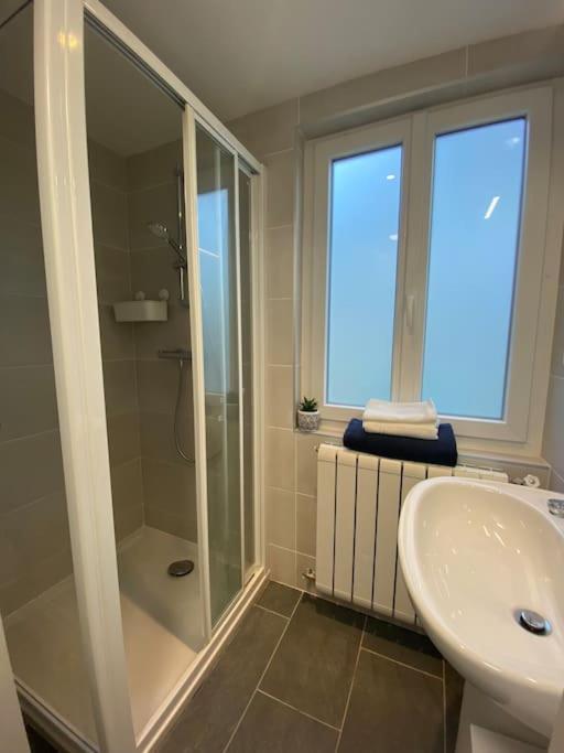 Maison De Charme - 4 Chambres - Courette & Parking Gratuit Amiens Bagian luar foto
